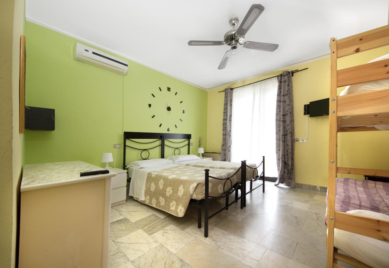 Olympic Kosher Holidays Hotel Sirmione Exterior foto